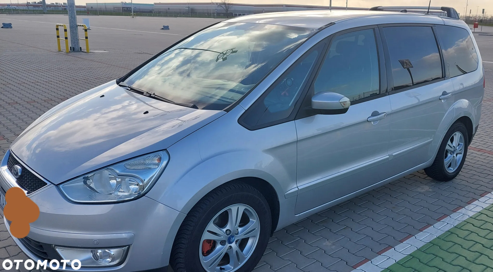 Ford Galaxy 2.0 TDCi Ambiente - 12