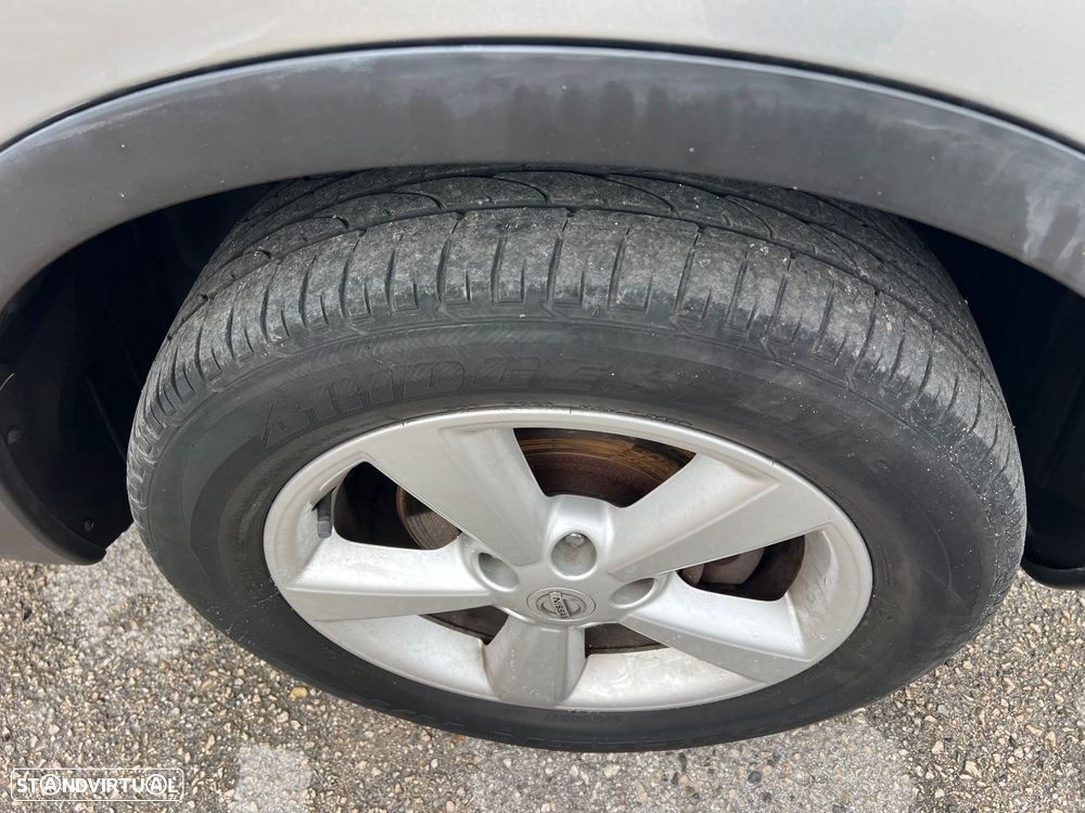 Nissan Qashqai 2.0 dCi Tekna Premium P.Castanha 17 - 9