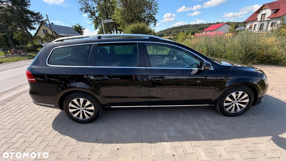Volkswagen Passat Variant 2.0 TDI DPF Sportline - 18