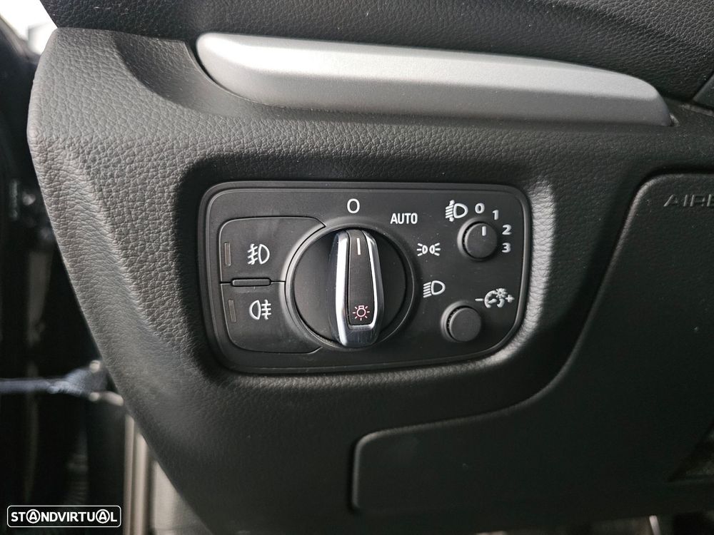 Audi A3 Sportback 1.6 TDI Attraction Ultra - 29