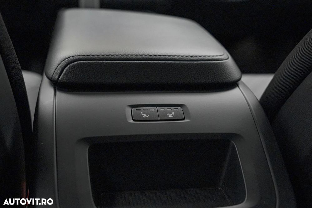VOLVO XC60 2022 — imagine 24