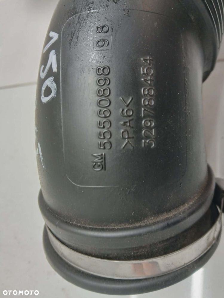 RURA DOLOTOWA PRZEWÓD POWIETRZA INSIGNIA A 2.0 TURBO 55560898 - 2