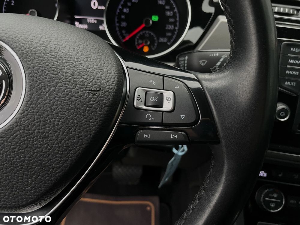 Volkswagen Touran 1.4 TSI BMT Highline DSG - 25