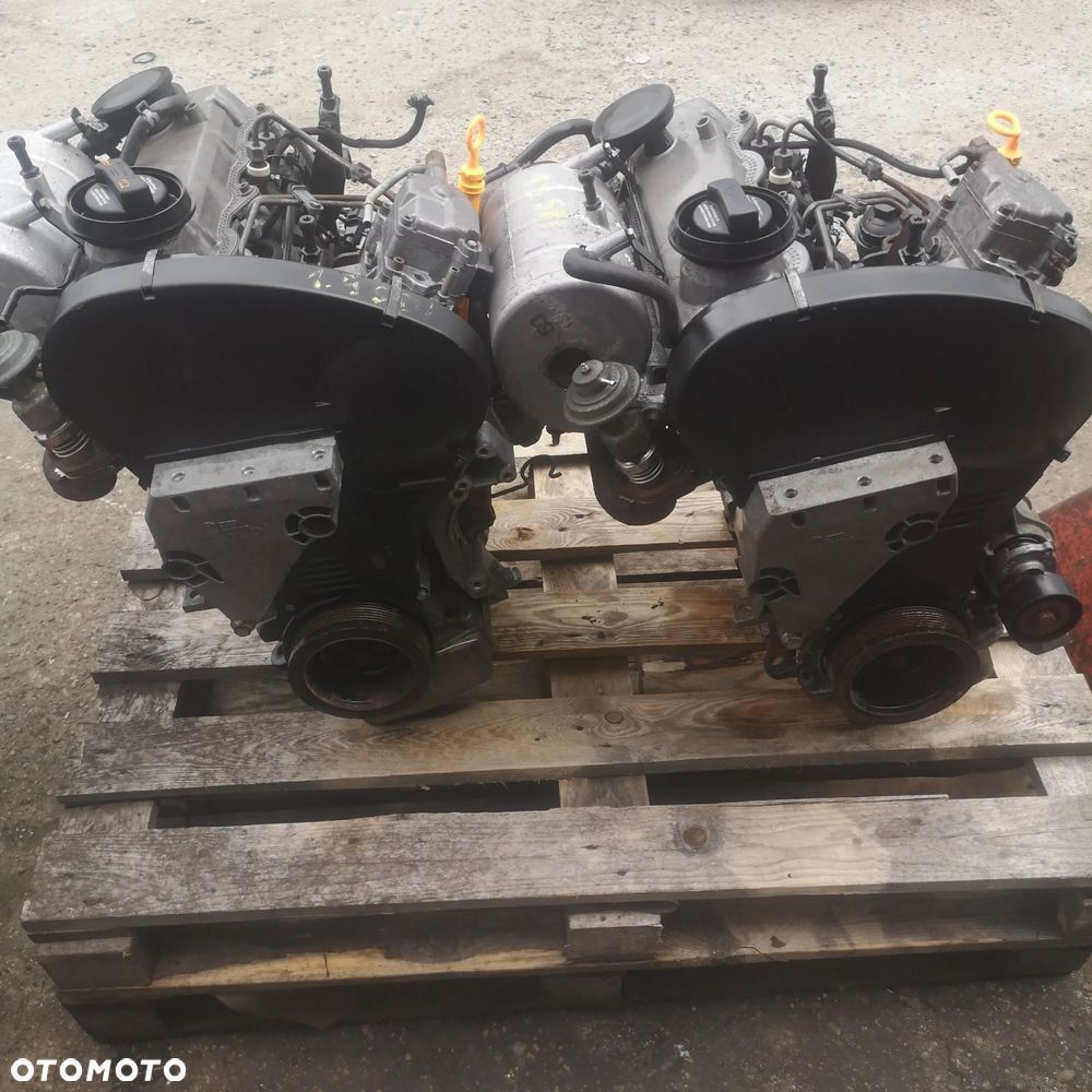 SILNIK SŁUPEK BLOK SILNIKA ASY VW 1.9 SDI 8V 64KM - 1