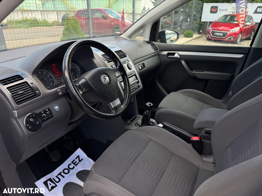 Volkswagen Touran 1.4 TSI STYLE - 10