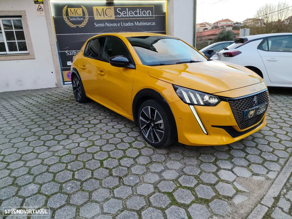 Peugeot e-208 GT - 3