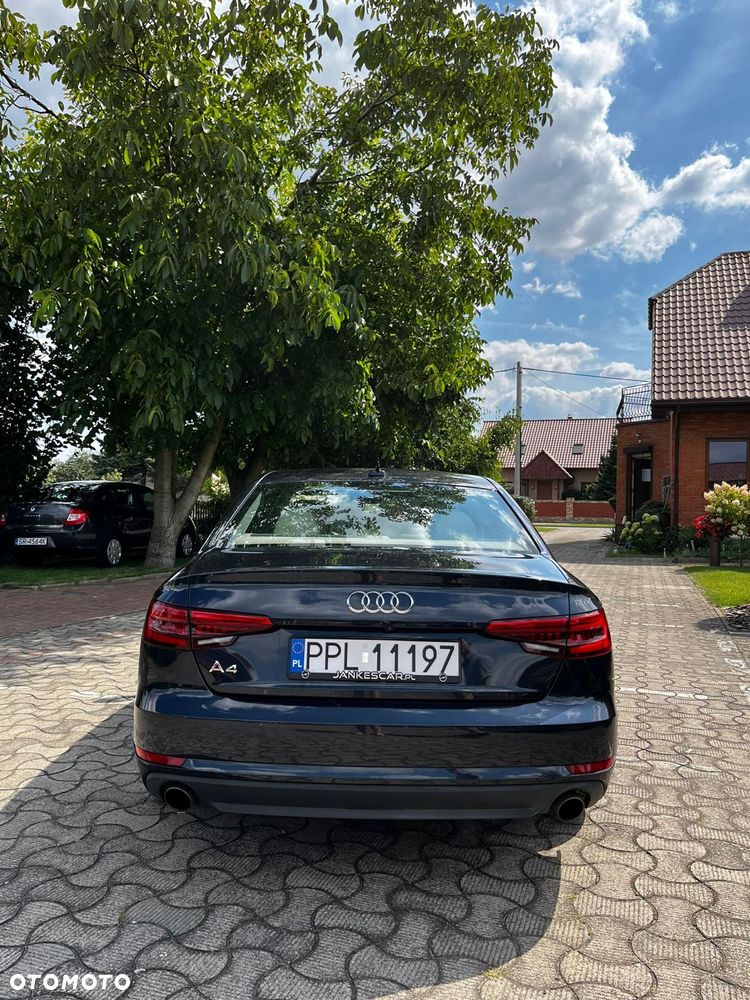 Audi A4 Limousine - 3