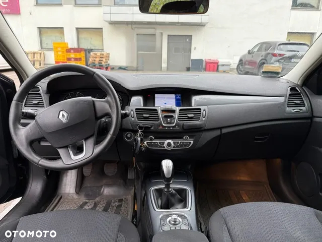 Renault Laguna - 8