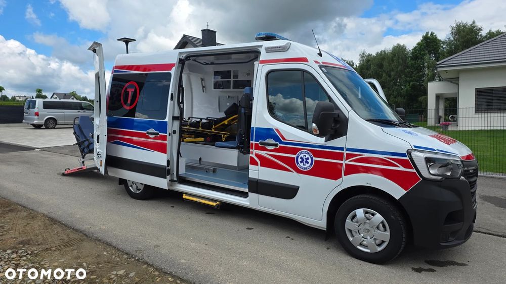 Renault Master Ambulans karetka gwarancja - 7