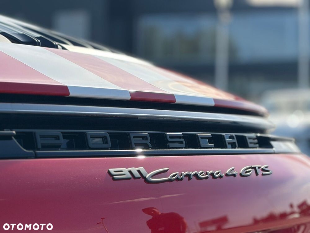 Porsche 911 - 9