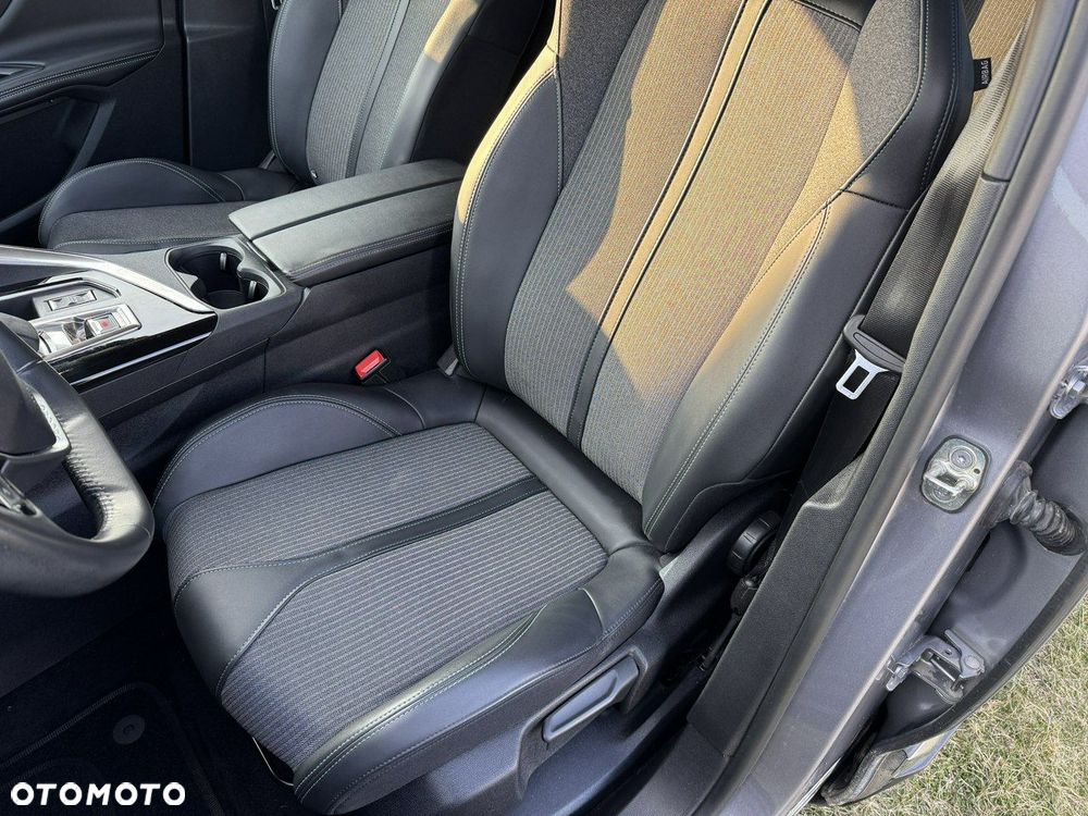 Peugeot 3008 225 e-EAT8 Allure Pack - 20