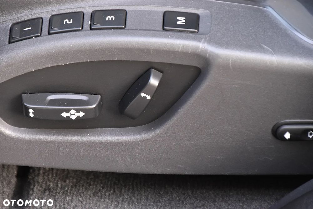 Volvo XC 60 - 26