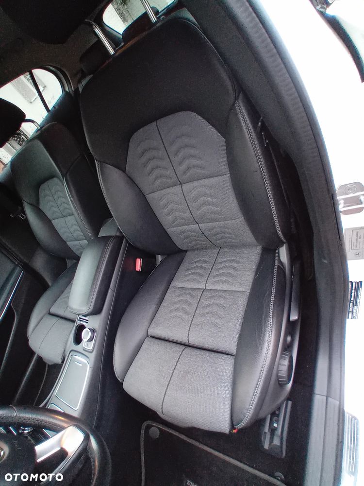 Mercedes-Benz GLA 200 7G-DCT Urban - 21