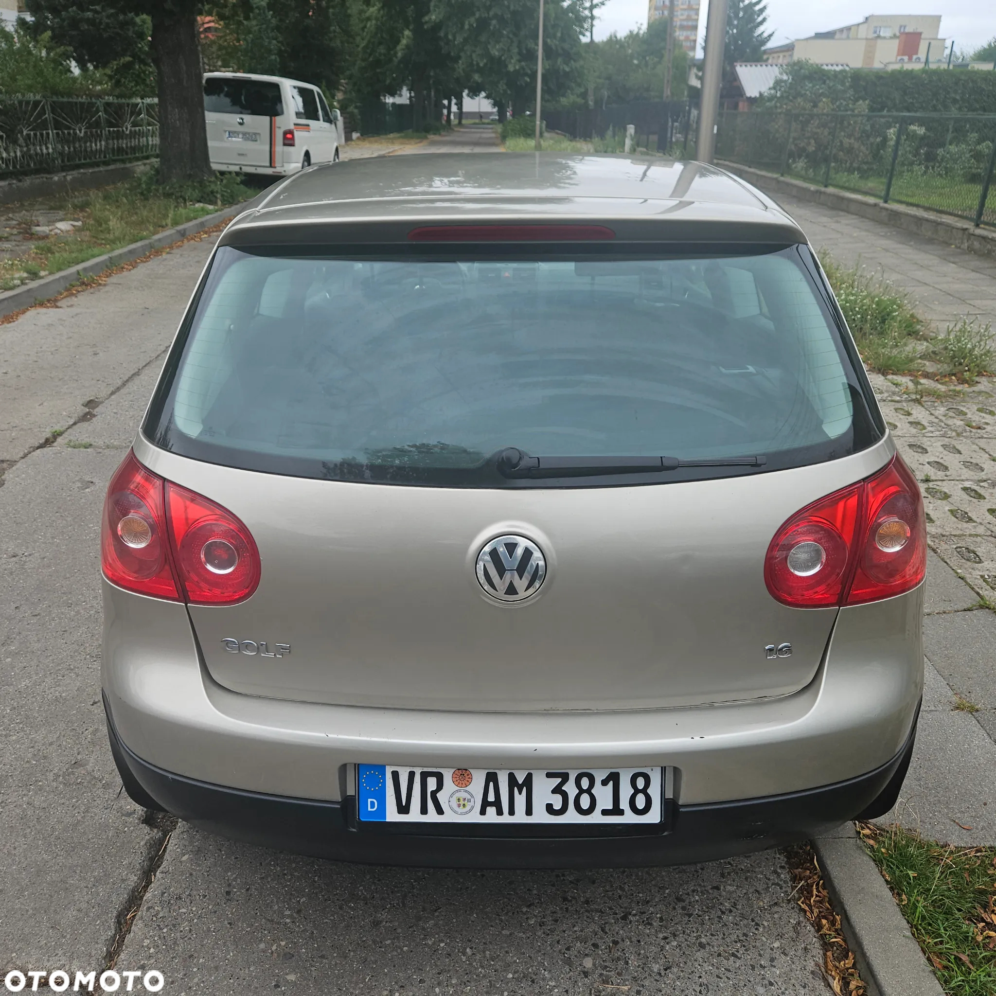 Volkswagen Golf V 1.6 Comfortline - 8