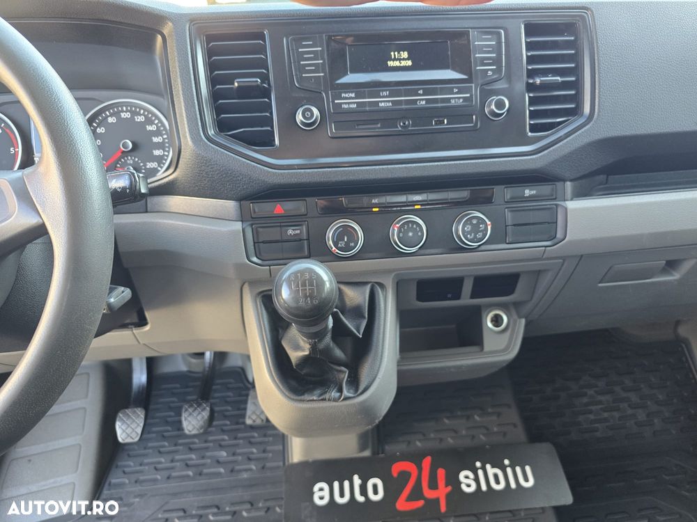 Volkswagen Crafter 140 CP doka 6 loc. bena 2,7 m. 2019 - 27
