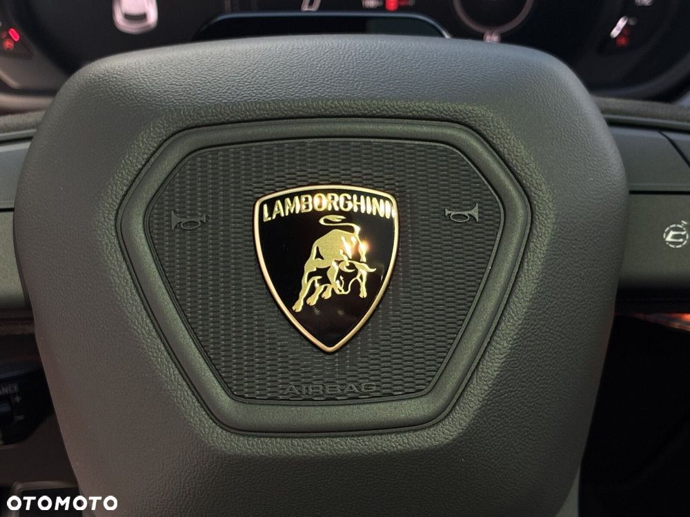 Lamborghini Urus - 20