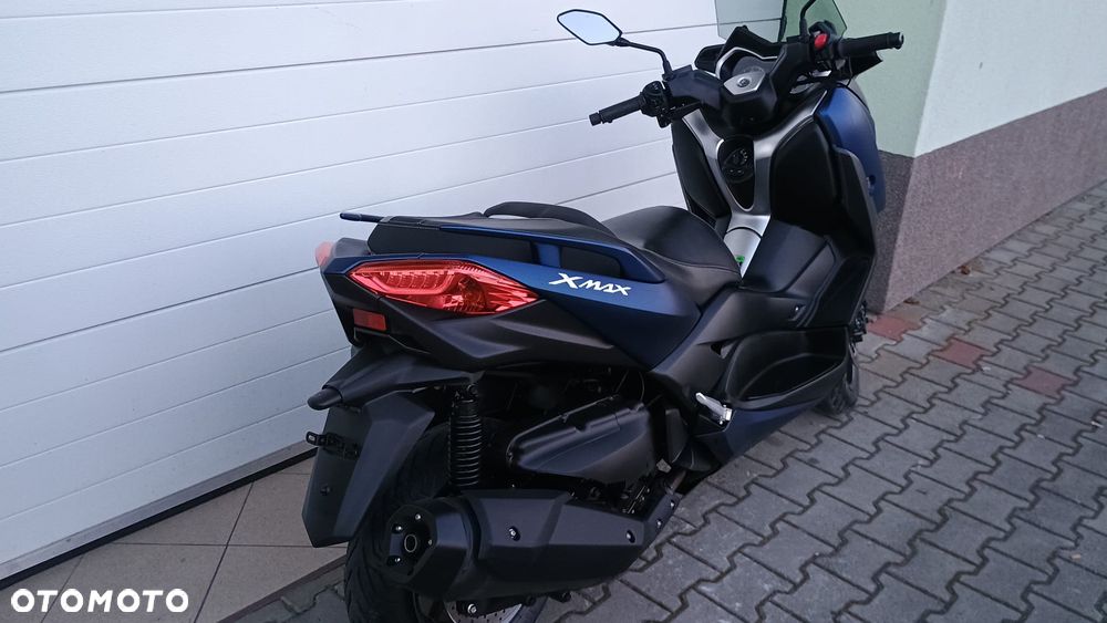 Yamaha X-max - 4