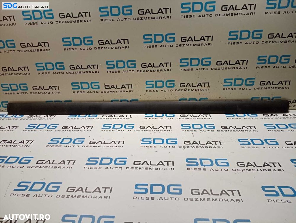 Bandou Ornament Plastic Inferior de pe Usa Portiera Dreapta Fata Skoda Octavia 2 2004 - 2013 Cod 1Z0853516C [M6598] - 1