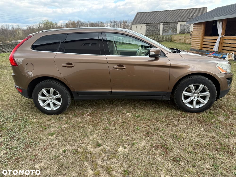 Volvo XC 60 ver-2-4d-awd - 7