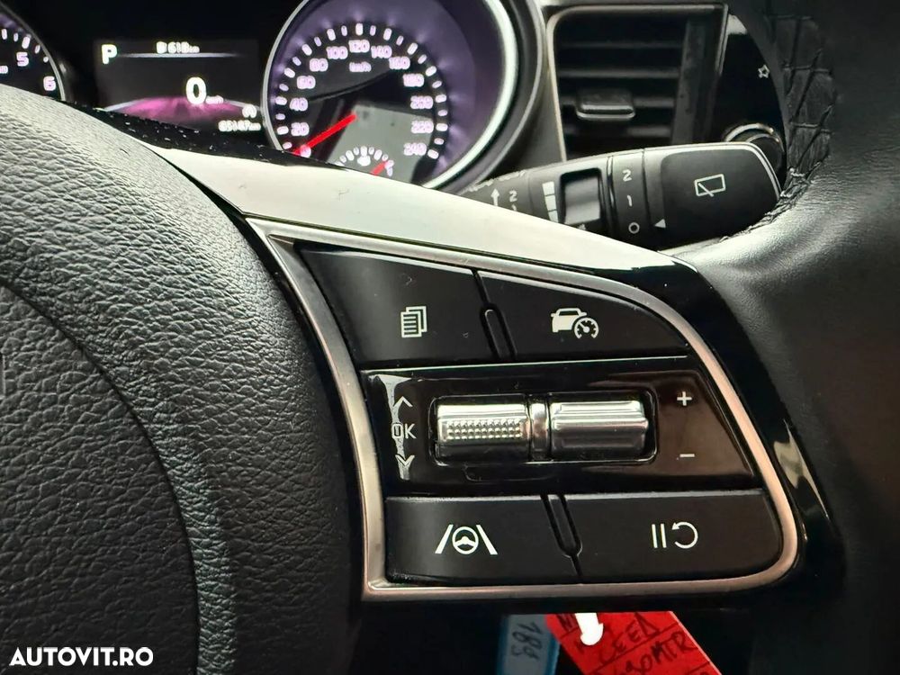 Kia Ceed 1.5 T-GDI 7DCT MHEV Best+ - 22