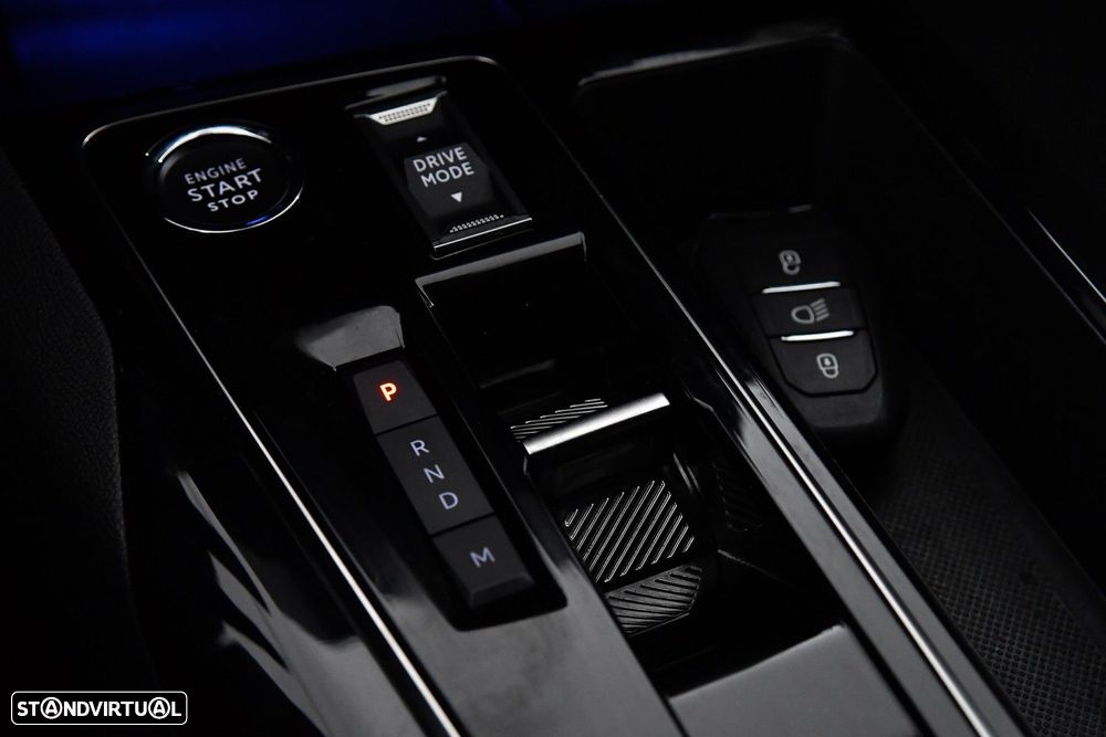 Peugeot 5008 1.2 PureTech Allure Pack EAT8 - 17