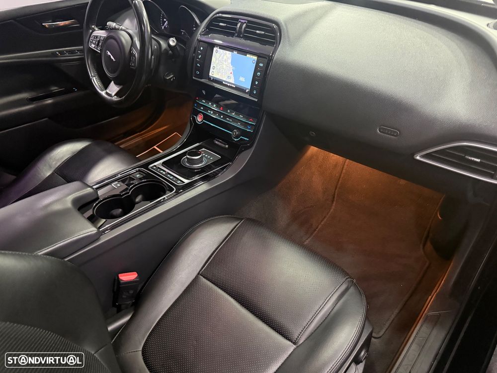 Jaguar XE 2.0 D Portfolio Aut. - 24