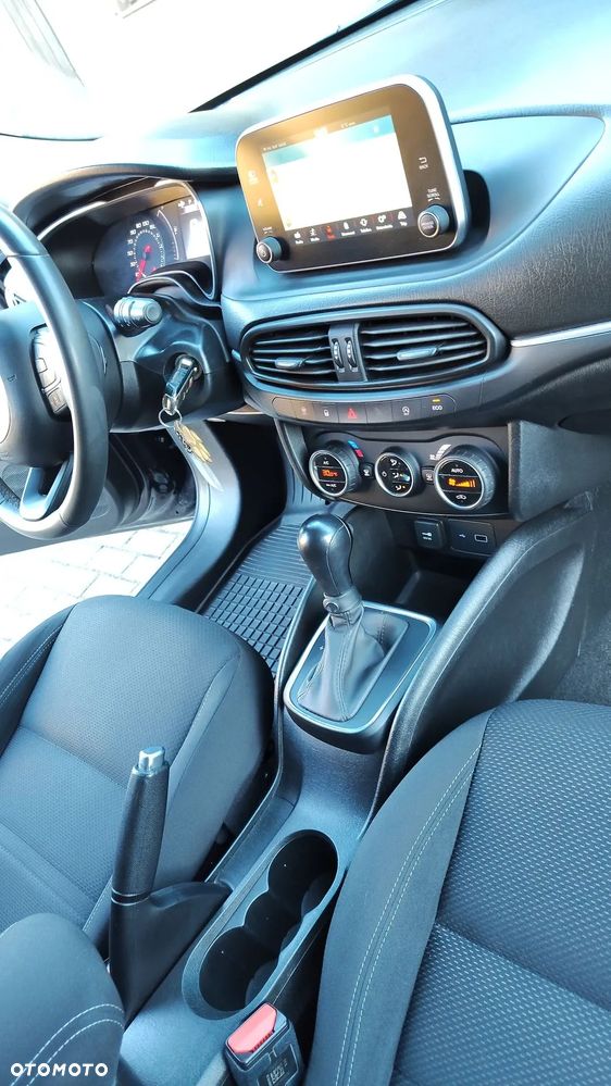 Fiat Tipo 1.6 MultiJet DCT Lounge - 8