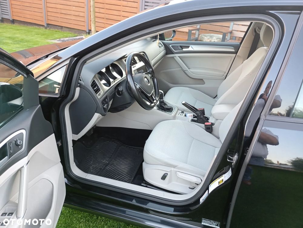 Volkswagen Golf - 7