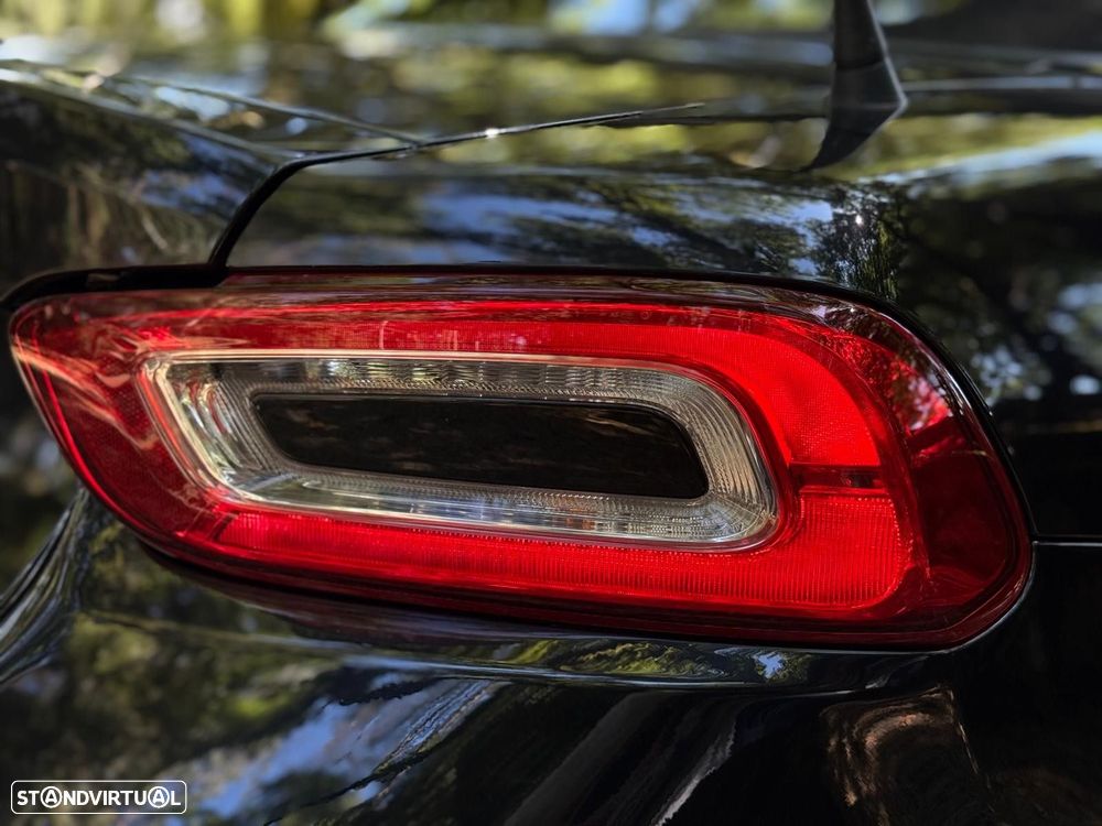 Abarth 124 Spider - 24