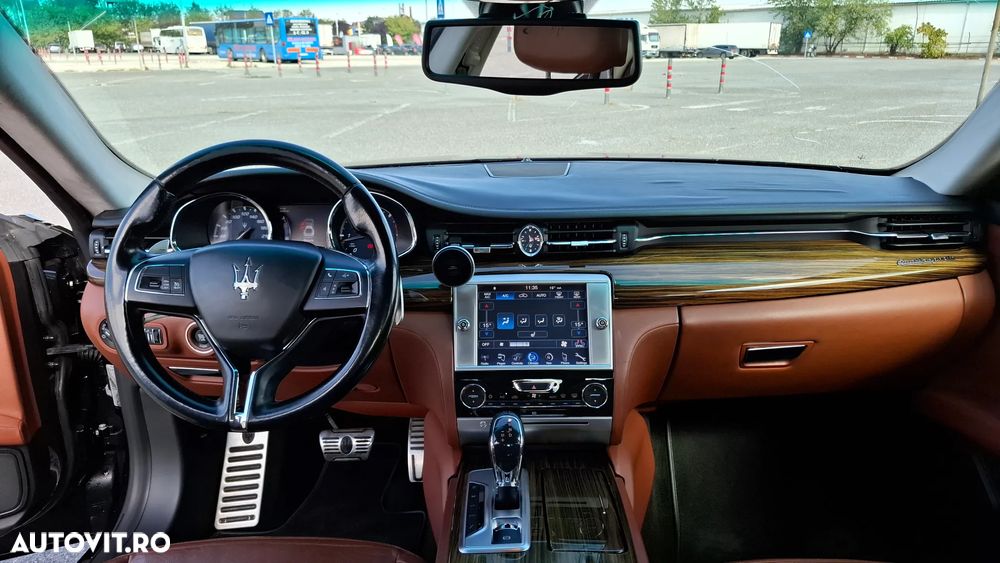 Maserati Quattroporte - 11