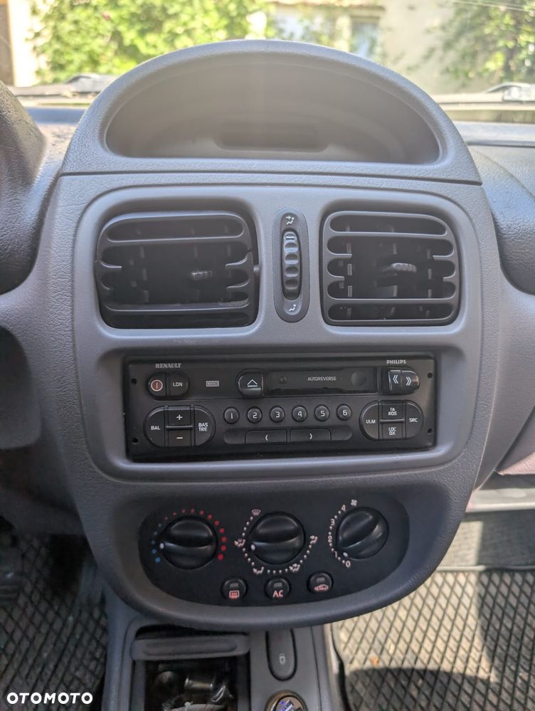 Renault Clio - 5