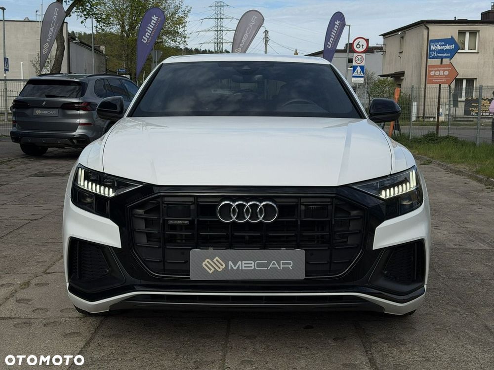Audi Q8 - 10