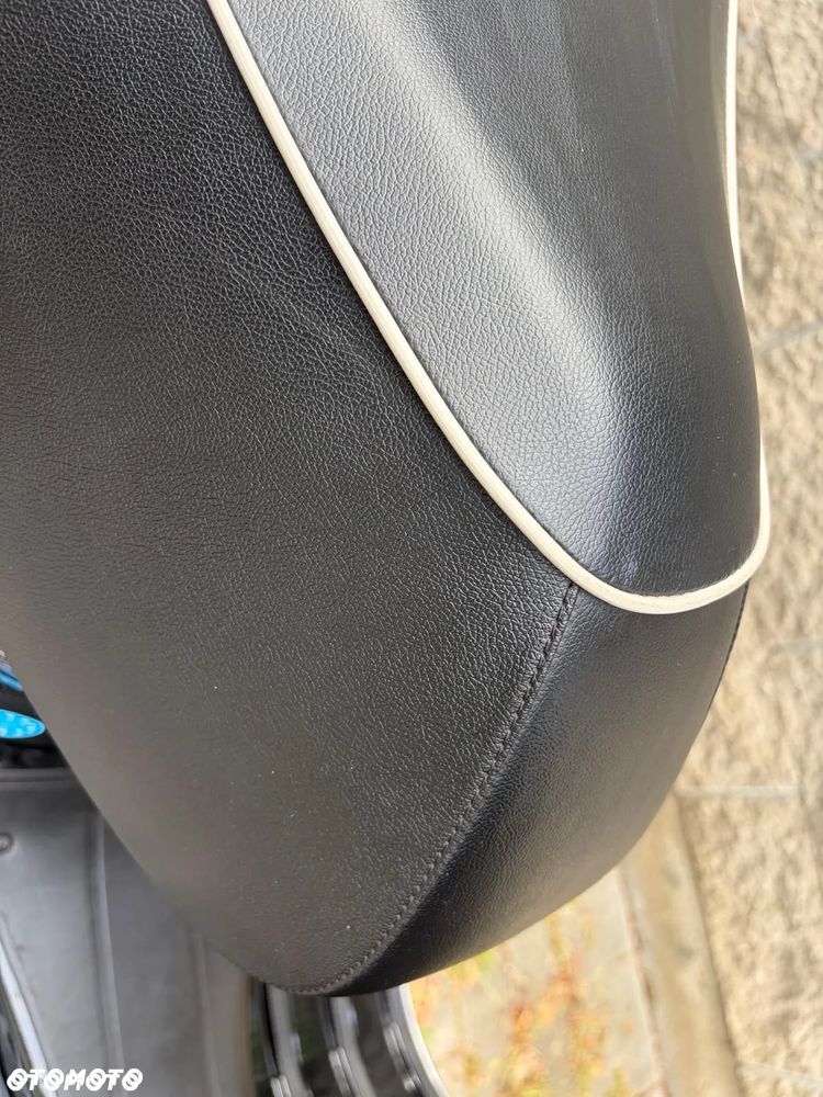 Vespa GTS - 30
