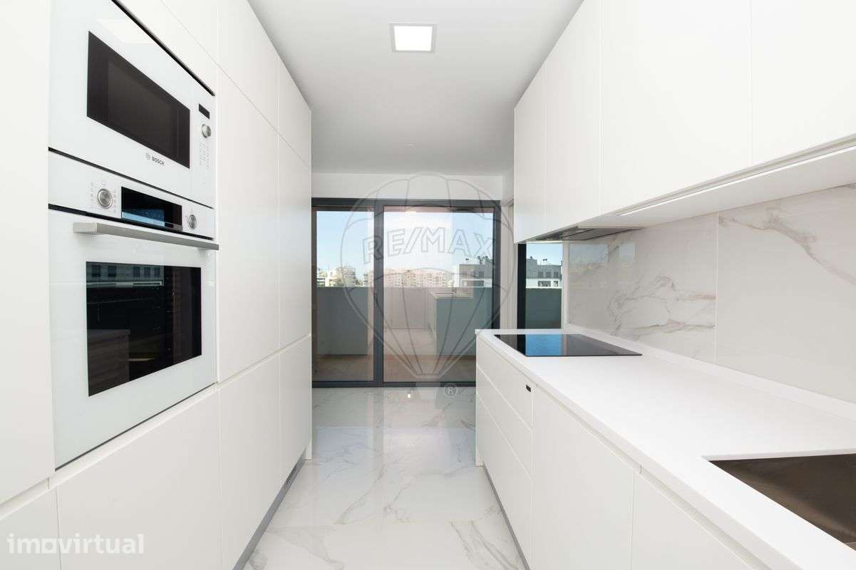 Apartamento T4 para venda - Grande imagem: 3/43