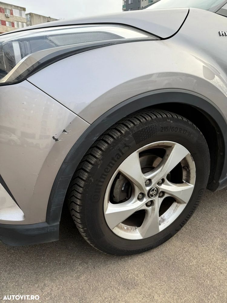 Toyota C-HR - 12