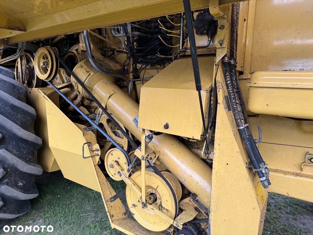 New Holland TX 66 - 5