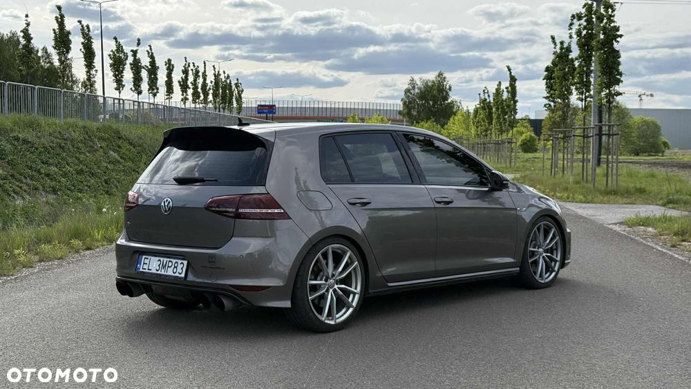 Volkswagen Golf - 5