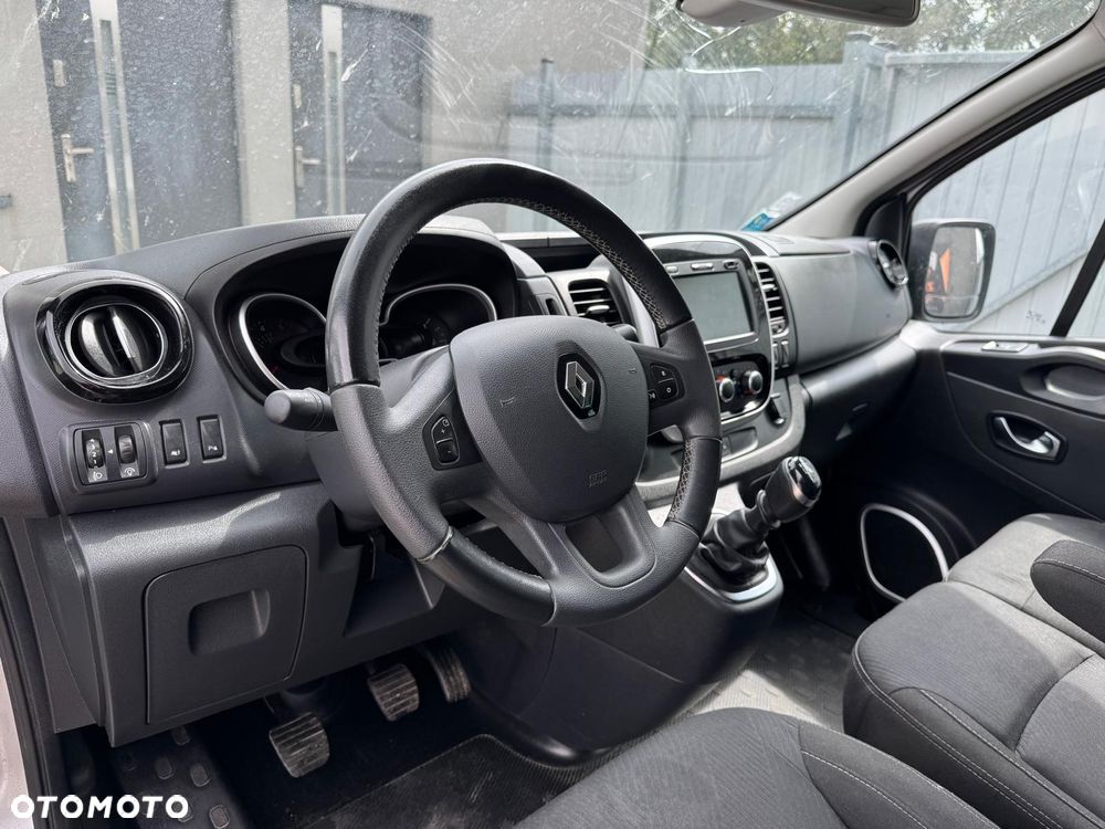 Renault Trafic Grand 2.0 dCi - 9