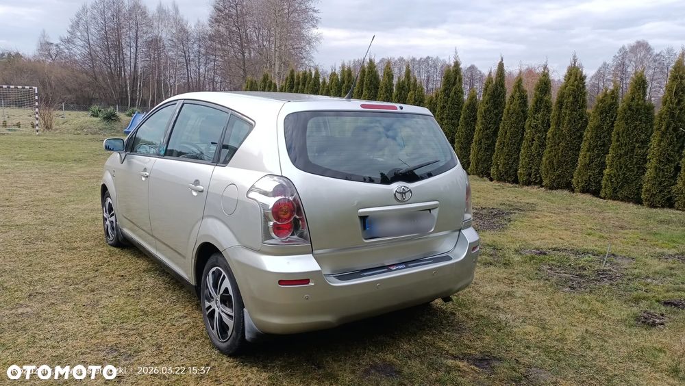 Toyota Corolla Verso 2.0 D-4D Terra - 3