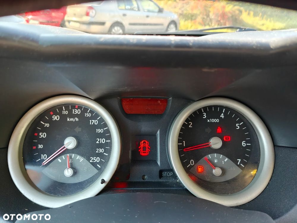 Renault Thalia 1.4 16V Alize - 21