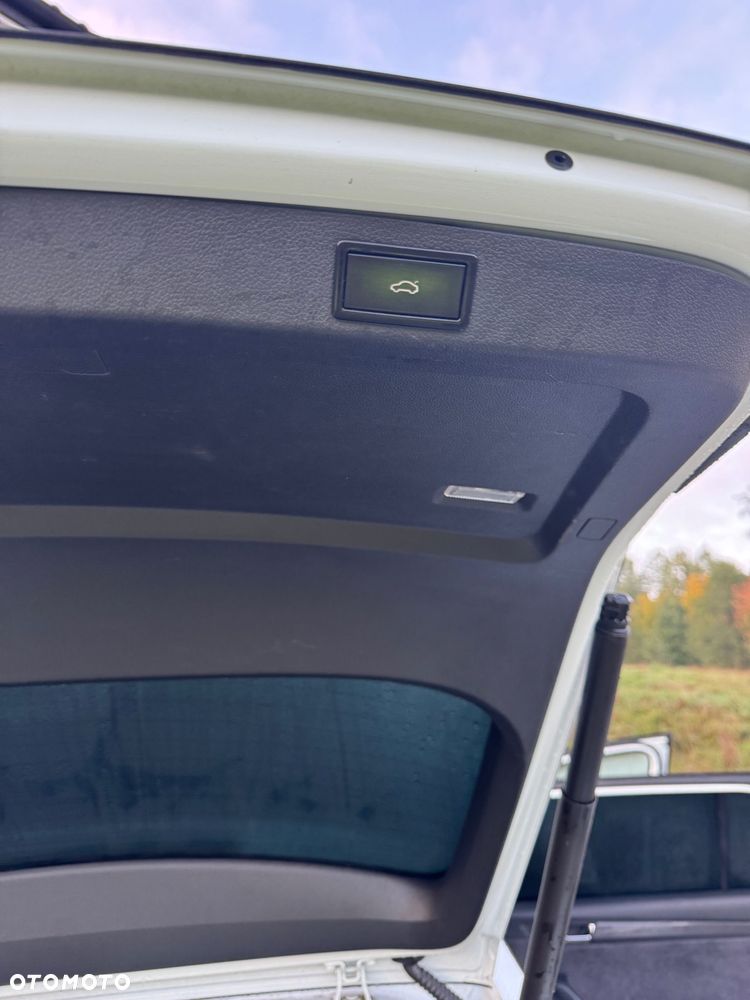 Skoda Superb Combi 2.0 TSI 4x4 DSG SportLine - 30