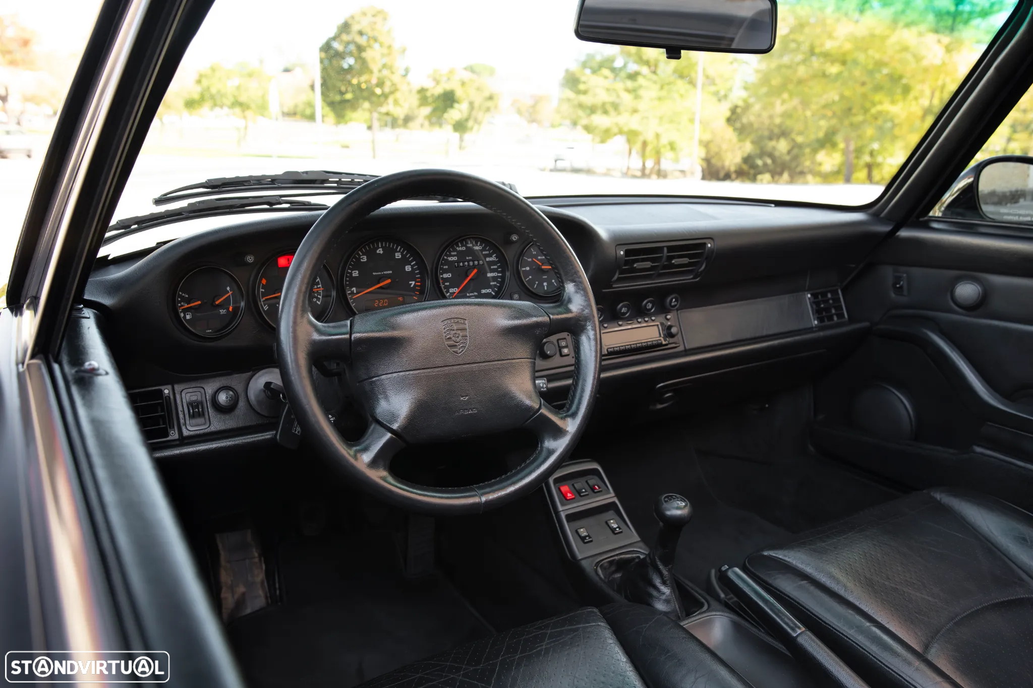 Porsche 911 (993) Cabriolet 3.6 Carrera 2 - 31