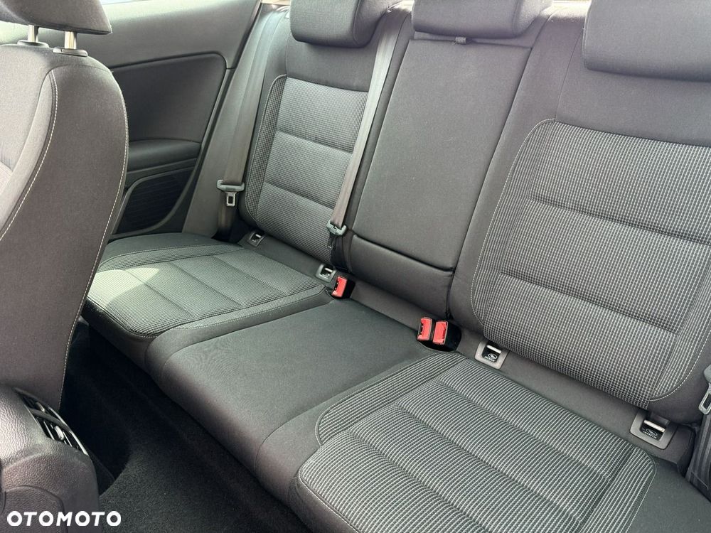 Volkswagen Golf 1.6 Comfortline - 17