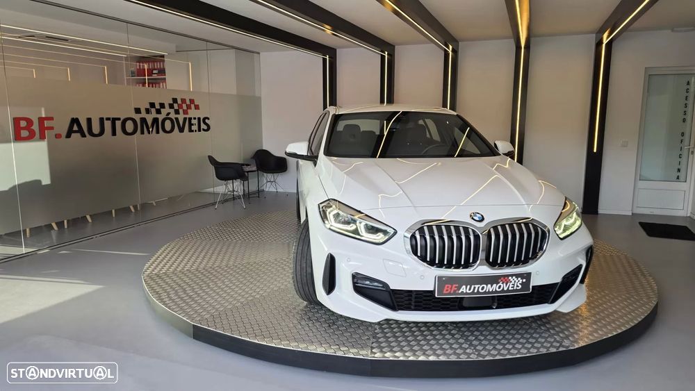 BMW 116 d Pack Desportivo M - 11