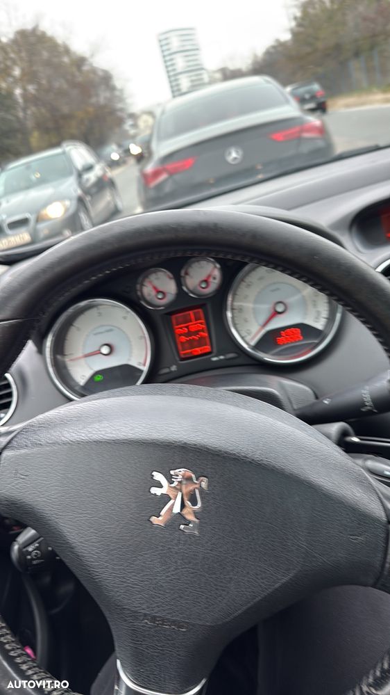 Peugeot 308 2.0 HDI Premium Pack - 5