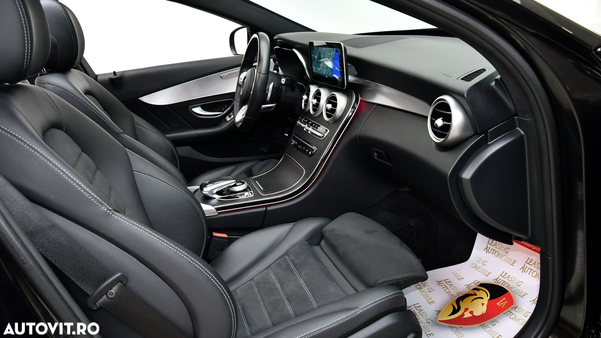 Mercedes-Benz C 300 e 4Matic 9G-TRONIC AMG Line - 8
