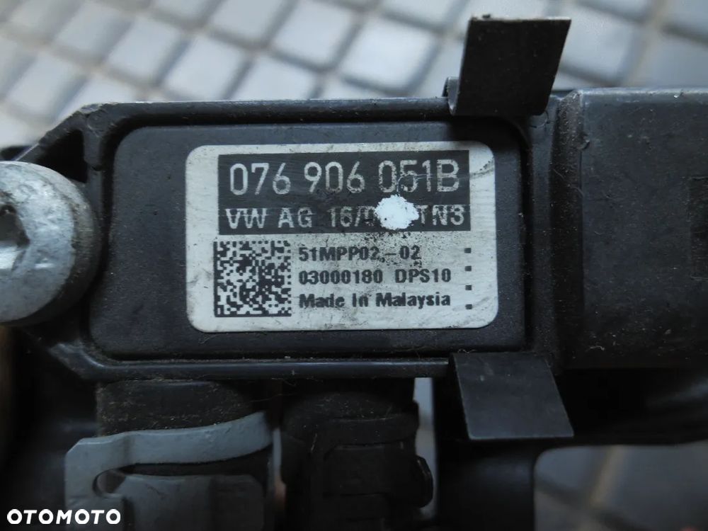 CZUJNIK DPF AUDI VW SEAT SKODA  2.0 TDI CFF 076906051B POSIADAM DWIE SZTUKI - 2
