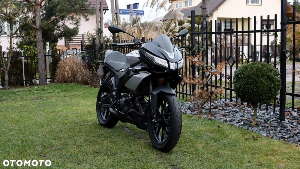Aprilia Tuono - 2