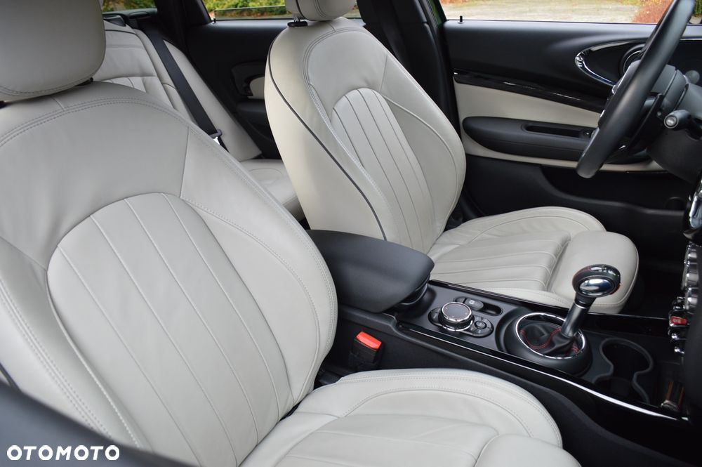 MINI John Cooper Works ALL4 sport - 29