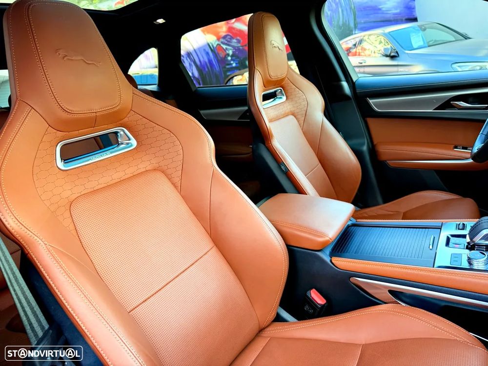 Jaguar F-Pace 2.0 P400e AWD R-Dynamic HSE - 28